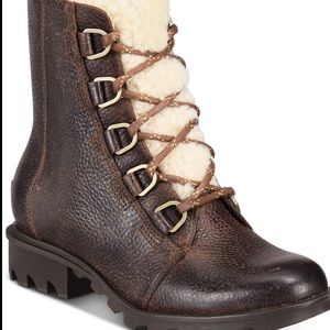 Sorel Women's Phoenix Short Lace Shearling Boots